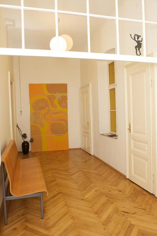 Wohnzimmer *
